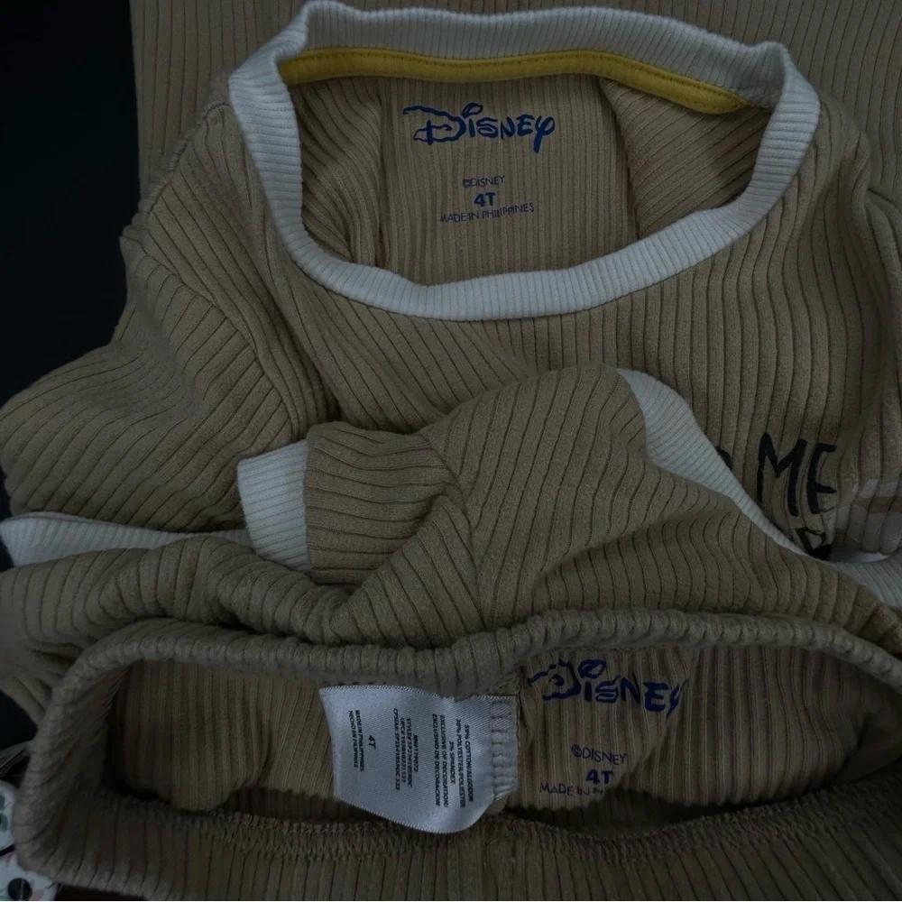 Disney pjs size 4T